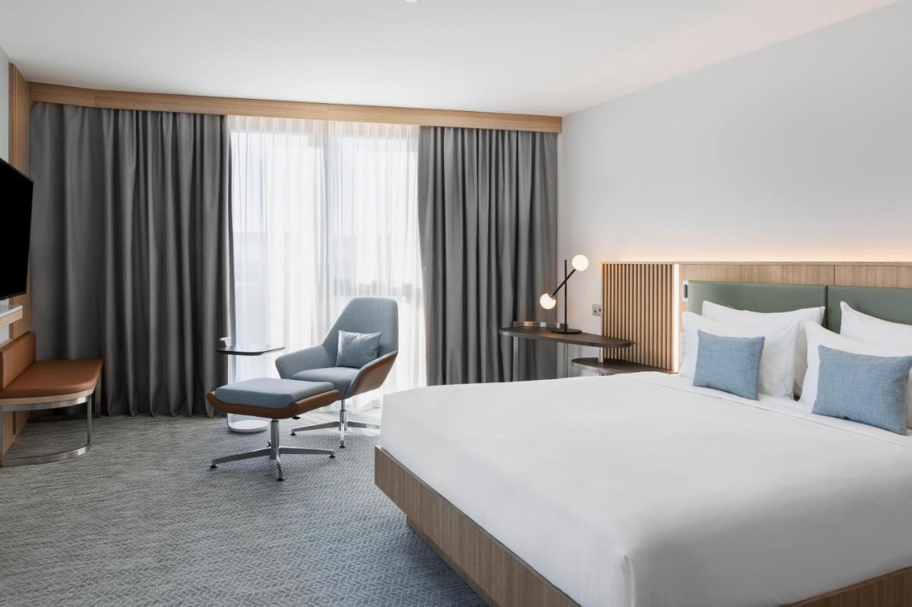 ホテル Courtyard By Marriott Biel Bienne エクステリア 写真