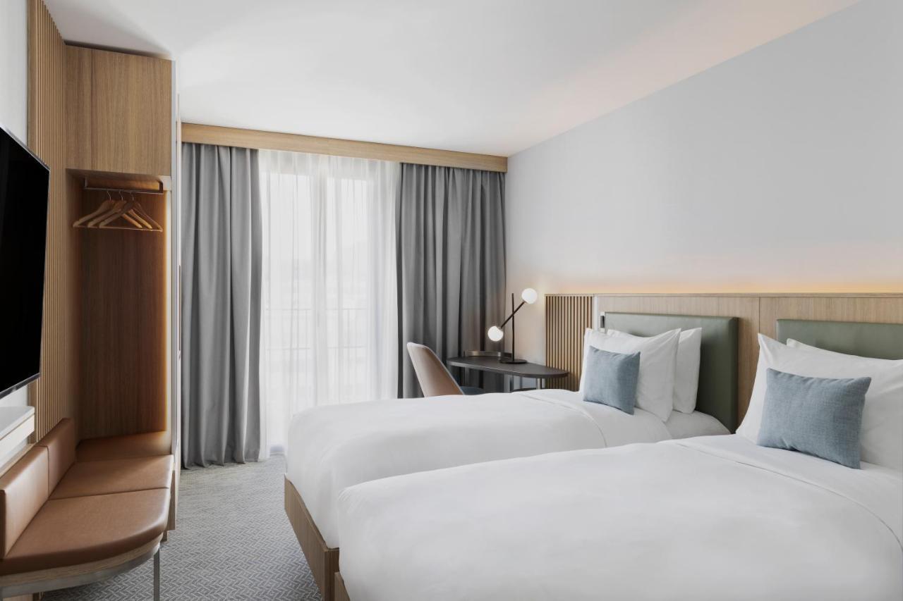 ホテル Courtyard By Marriott Biel Bienne エクステリア 写真