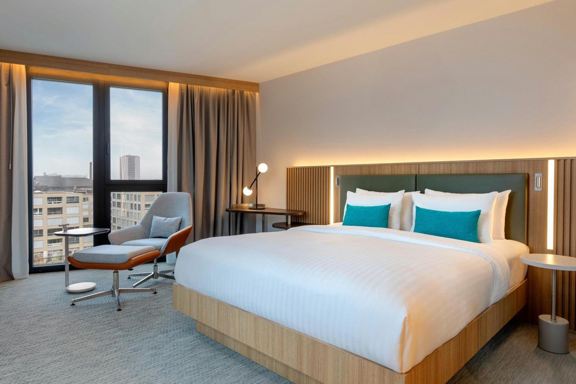 ホテル Courtyard By Marriott Biel Bienne エクステリア 写真